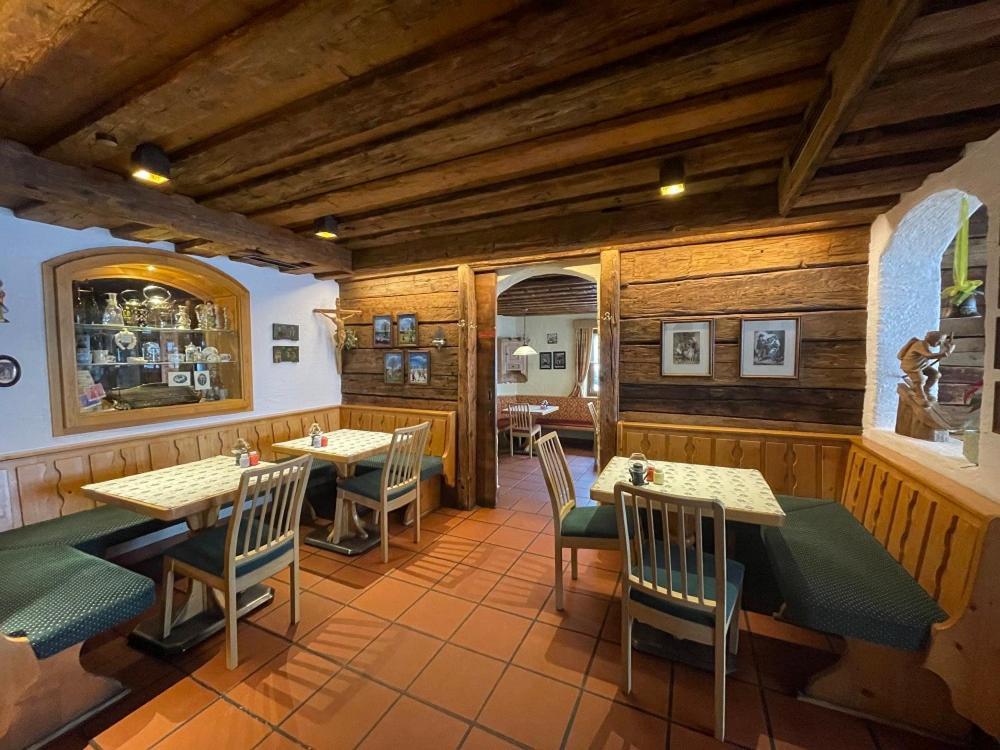 Restaurant-Pension Dorfwirt Бад Кляйнкирххайм Экстерьер фото